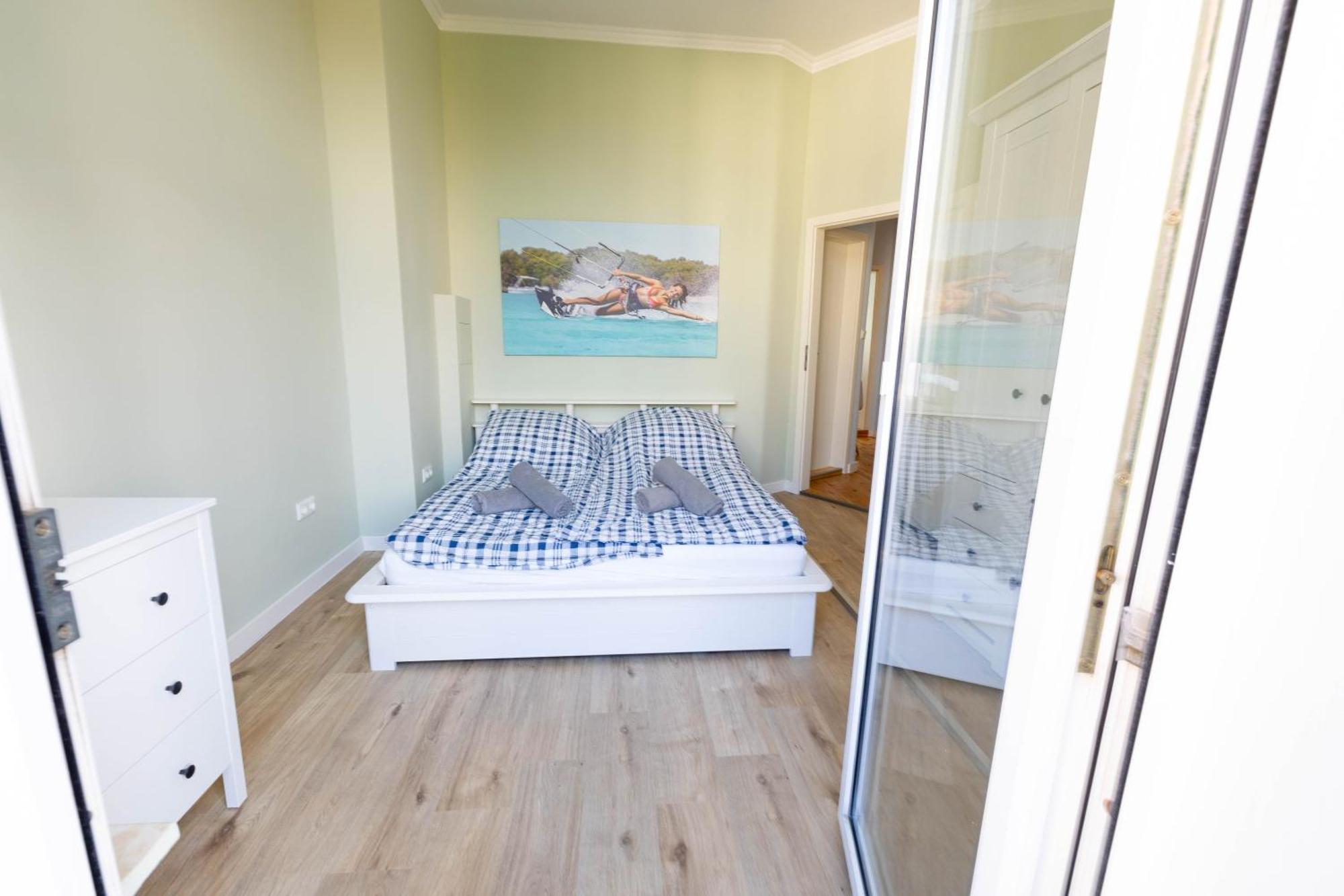Moewenkoje - Zentral Mit Privatparkplatz Apartamento Bremerhaven Exterior foto